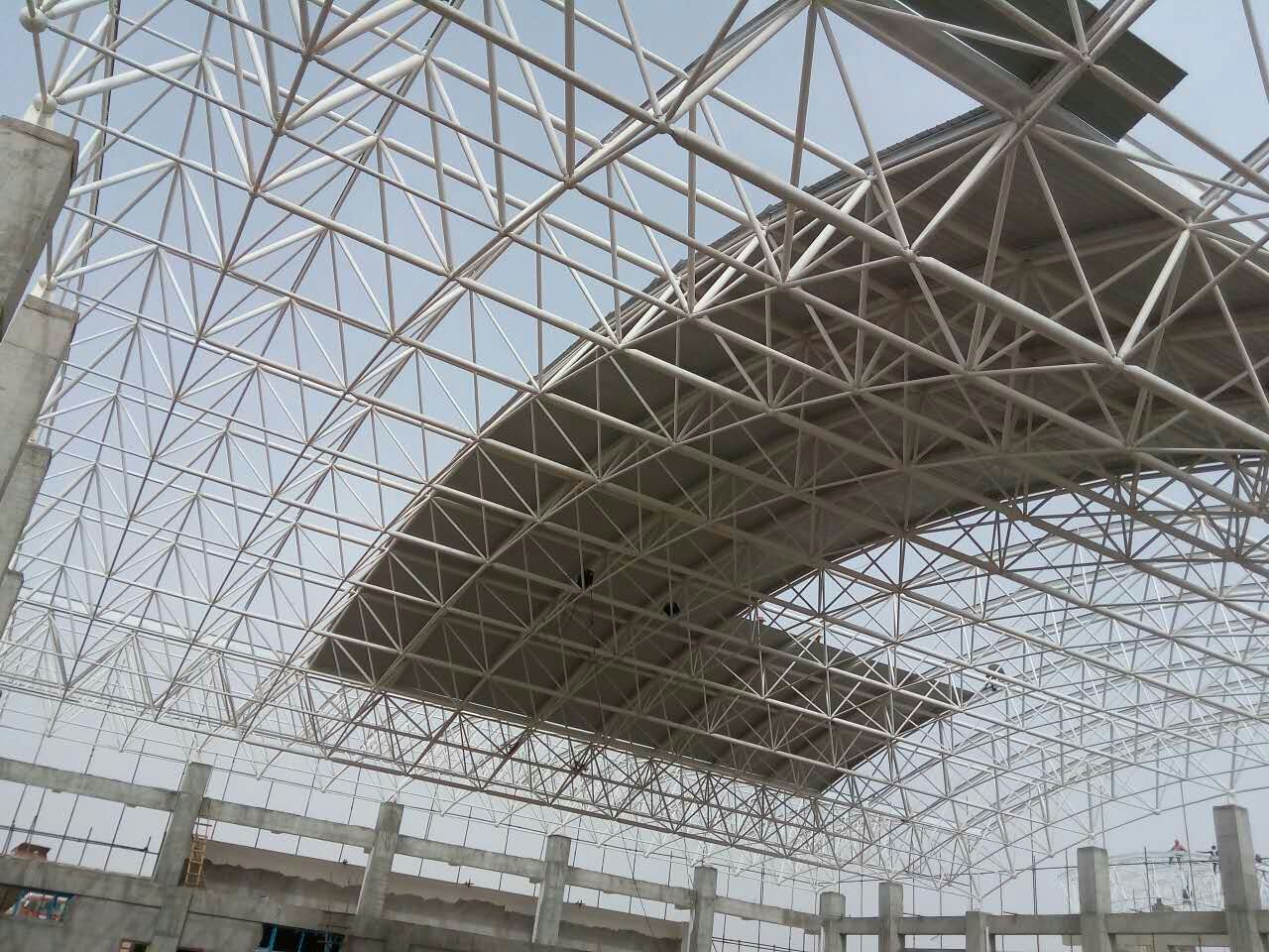 海城一汽网架